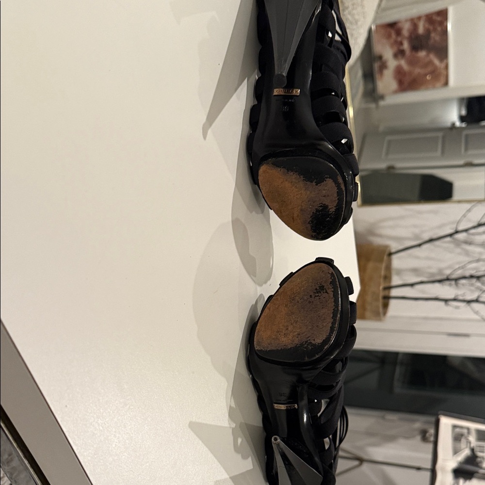 Black Gucci Isadora Gladiator - Picture 7 of 11